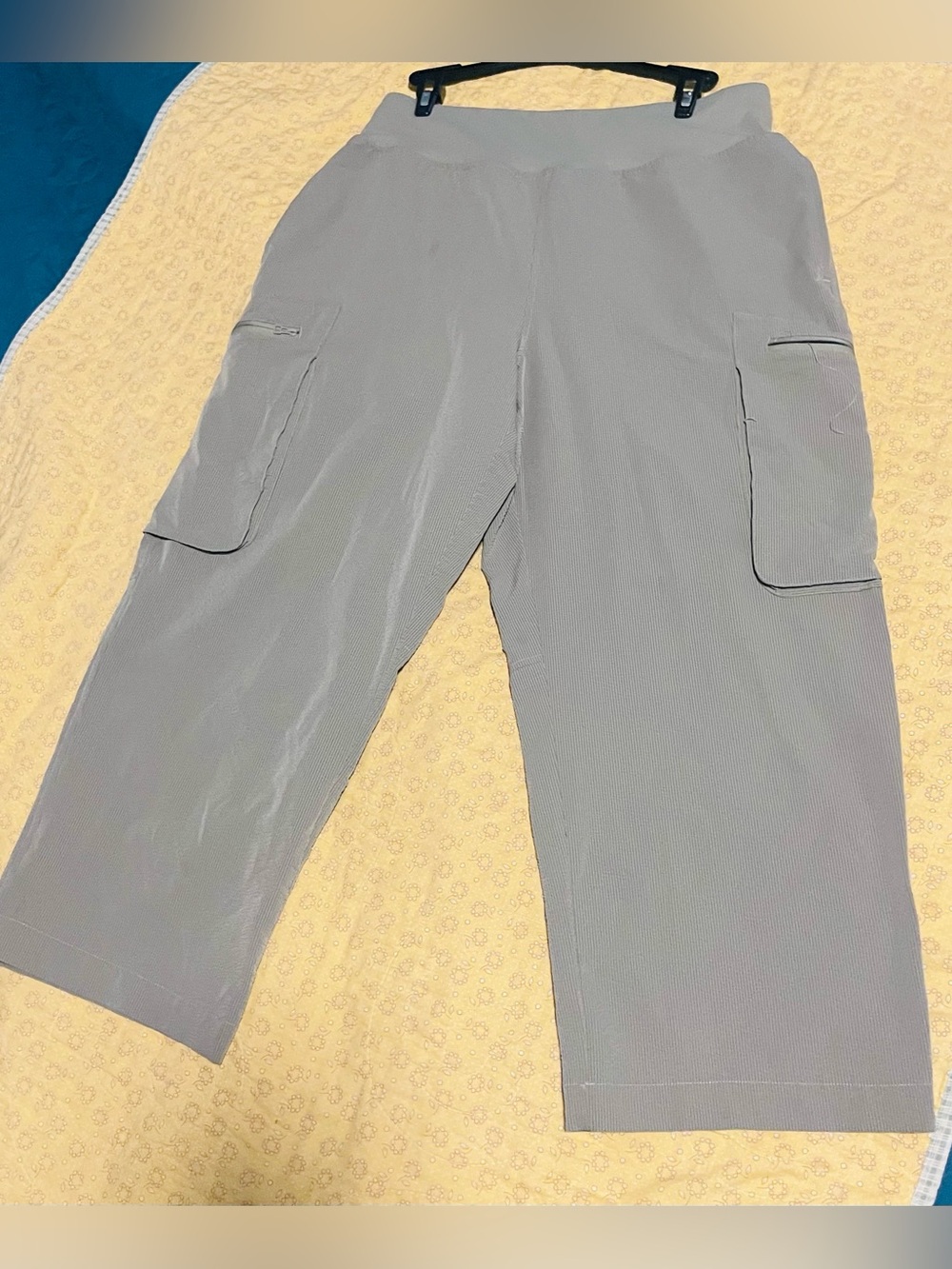SAGE Collective Sage Green Textured Wide Leg Cargo Pants Pull On Large